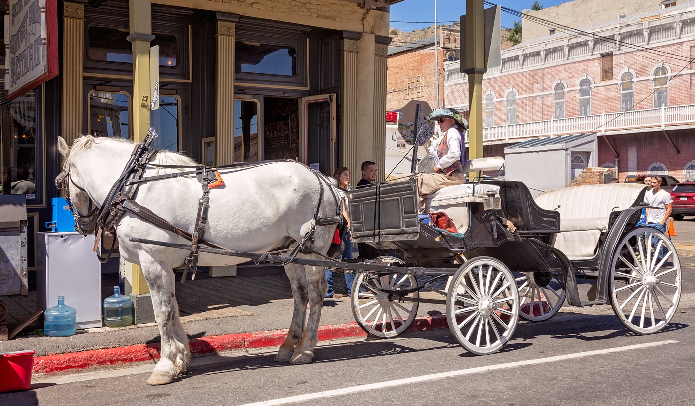 Une diligence dans la rue principale de Virginia City, à une demi-heure de Reno